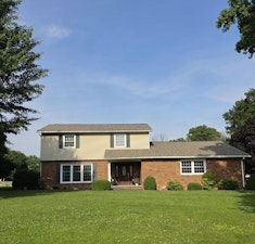 Olney Home, IL Real Estate Listing